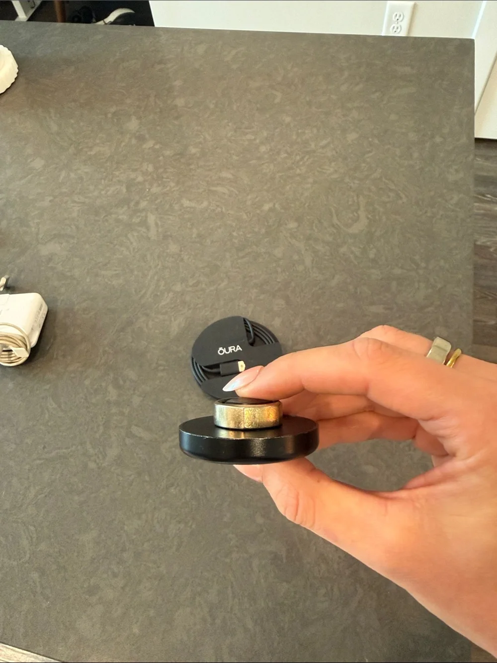 Oura Gen3 Size 8 with Charger